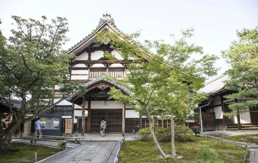 輕鋼結(jié)構(gòu)房屋源自日本還是美國?輕鋼結(jié)構(gòu)房屋為什么能住上百年?(圖5) 睿婕輕鋼別墅